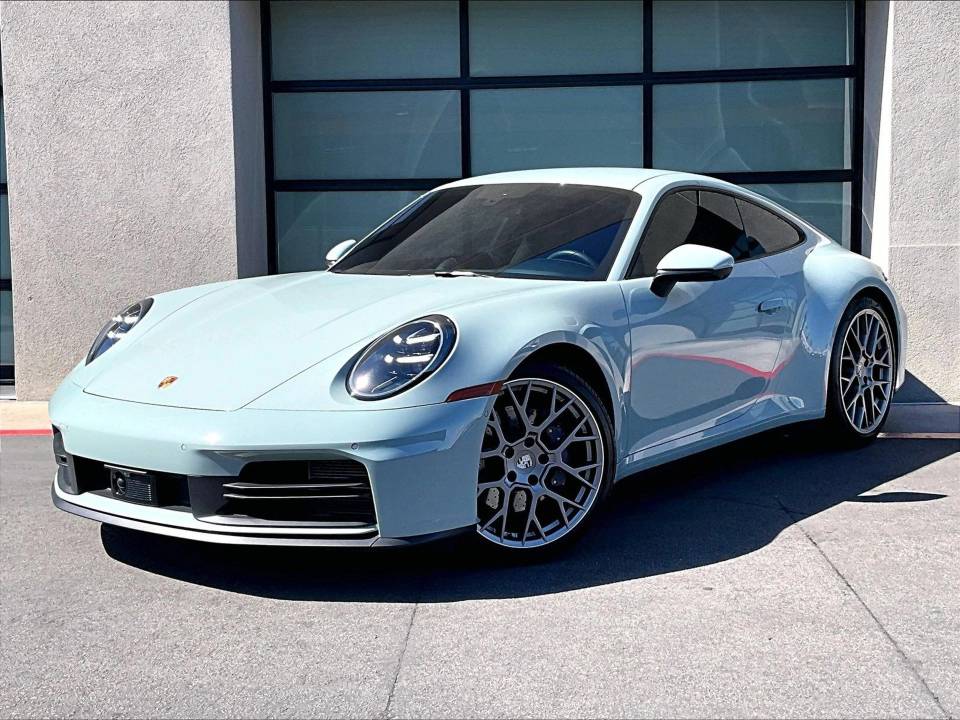 2025 Porsche 911