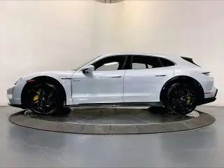 2026 Porsche Taycan Turbo S - Photo 13