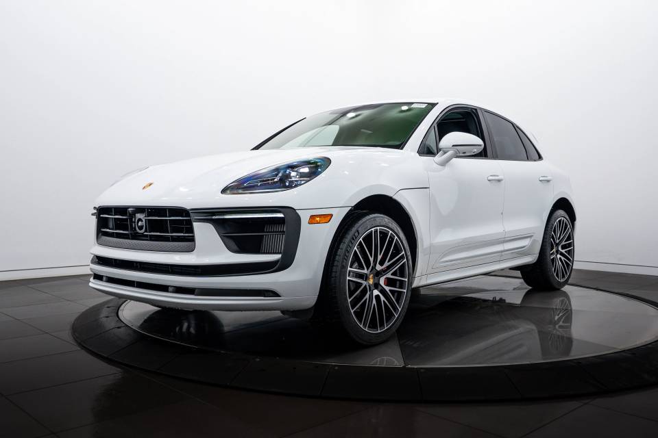 2026 Porsche Macan