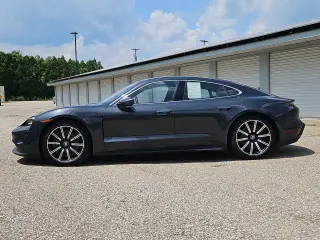 2024 Porsche Taycan S - Photo 21
