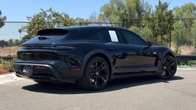 2023 Porsche Taycan 14