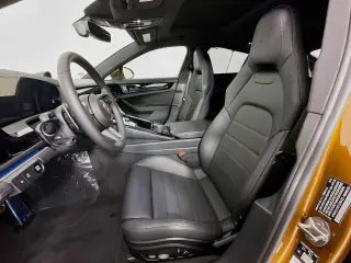 2026 Porsche Panamera 4 E-Hybrid - Photo 37
