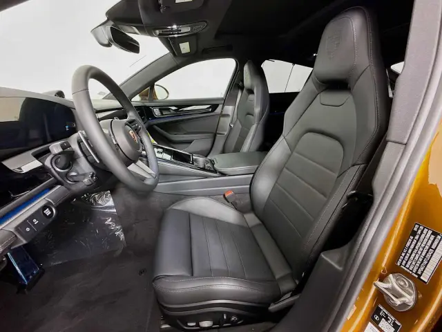 2026 Porsche Panamera 4 E-Hybrid - Photo 38