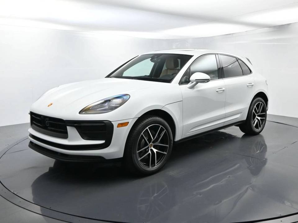 2025 Porsche Macan