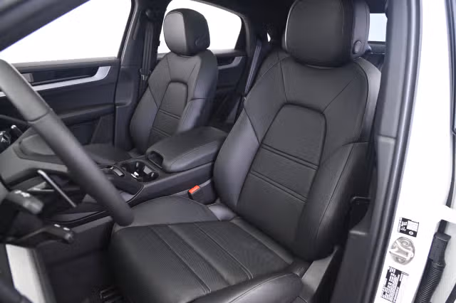 2026 Porsche Cayenne Coup E-Hybrid - Photo 34