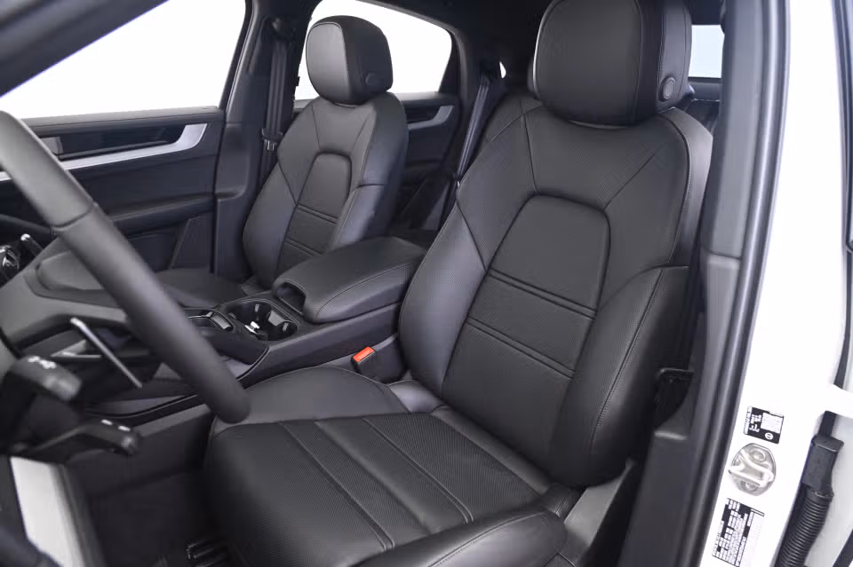 2026 Porsche Cayenne Coup E-Hybrid - Photo 35