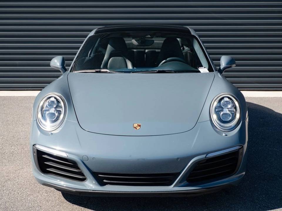 2017 Porsche 911 Carrera S