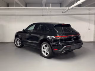 2026 Porsche Macan T - Photo 17