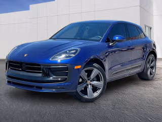 2023 Porsche Macan T's photo