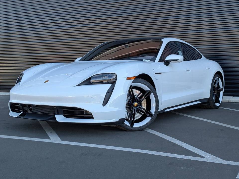 2022 Porsche Taycan Turbo