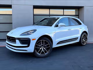 2026 Porsche Macan's photo