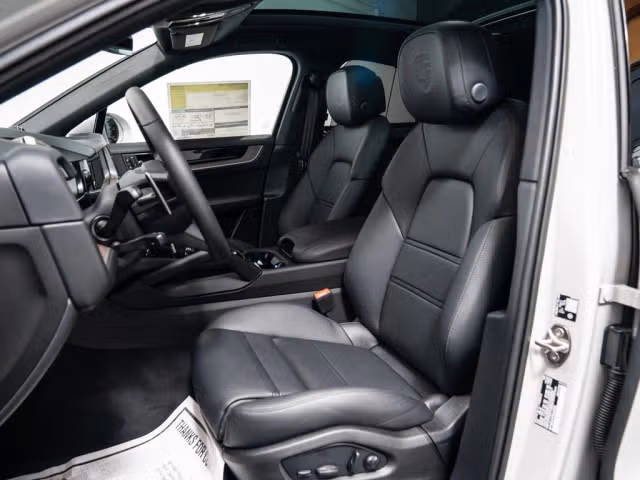 2026 Porsche Cayenne Coup E-Hybrid - Photo 34