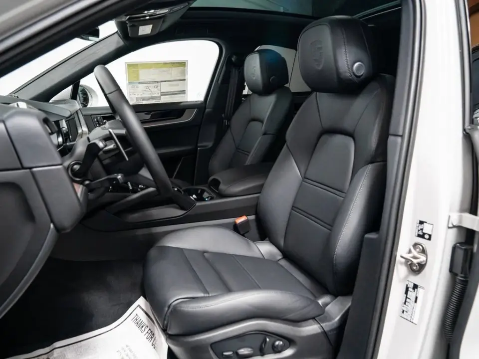 2026 Porsche Cayenne Coup E-Hybrid - Photo 39