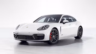 2022 Porsche Panamera GTS's photo