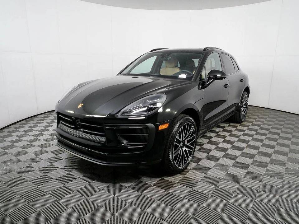 2026 Porsche Macan