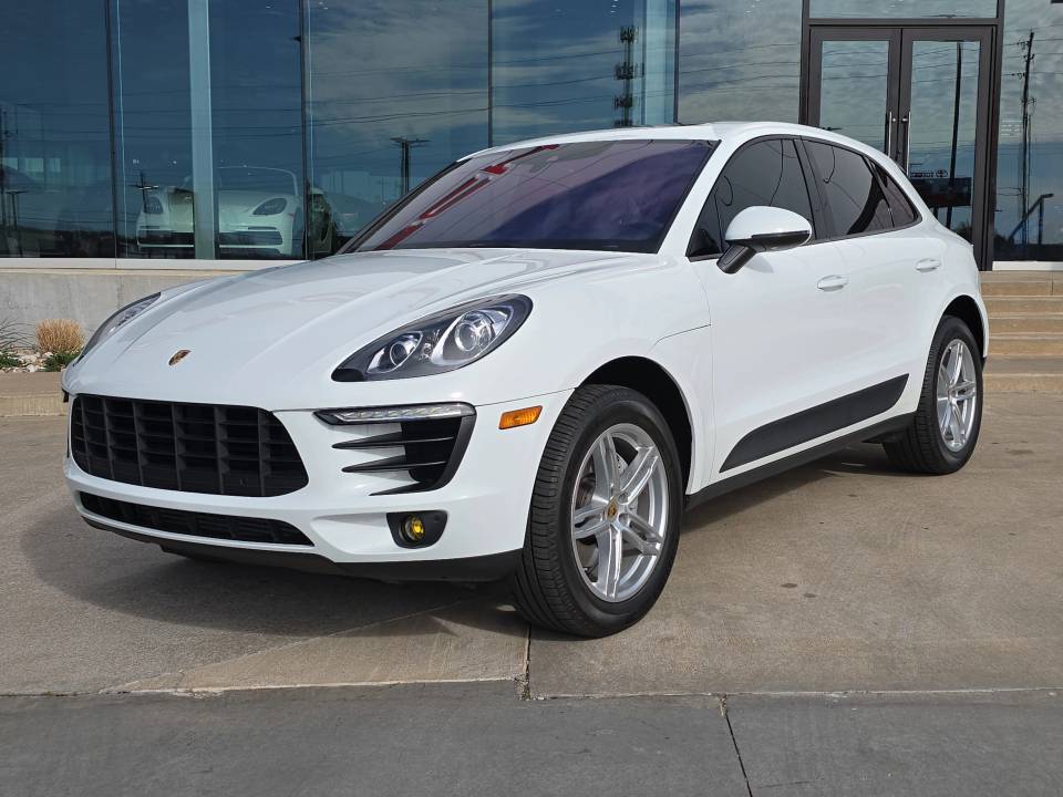 2017 Porsche Macan Base