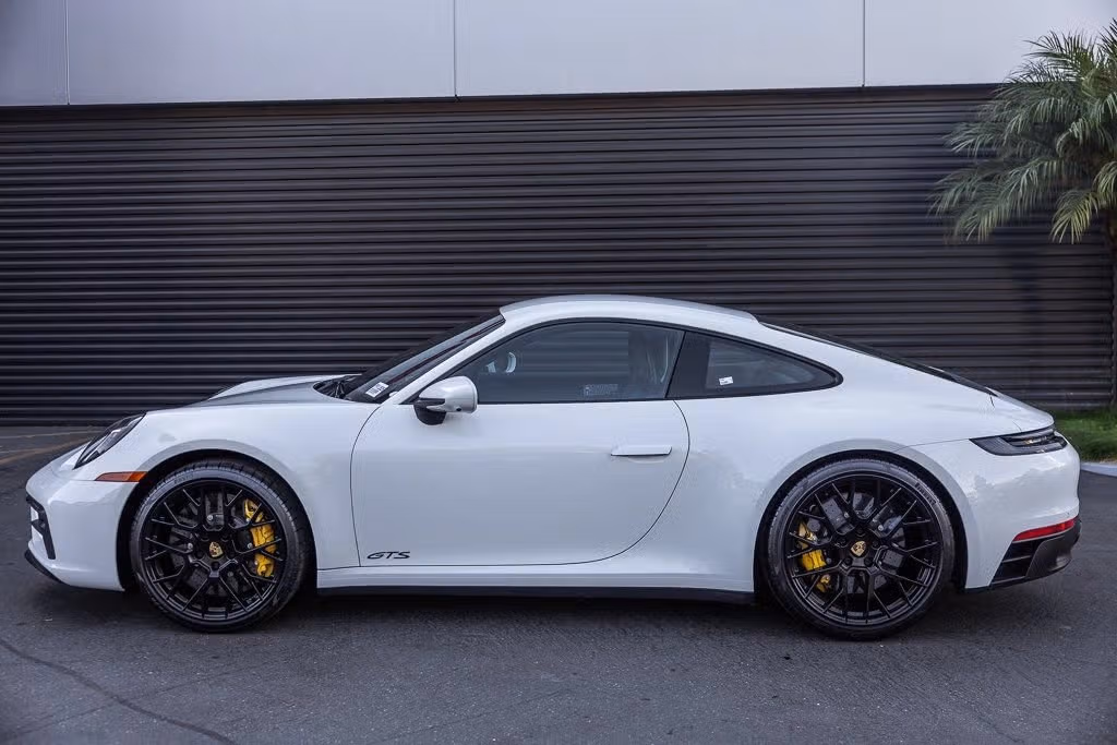 2024 Porsche 911 GTS - Photo 12