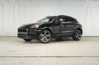 2026 Porsche Macan -'s photo
