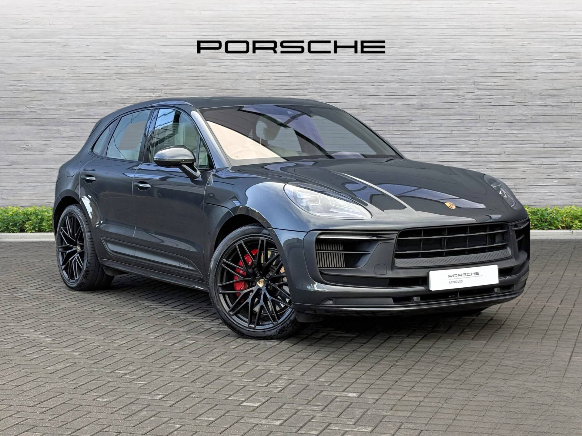 Macan GTS, photo 1 of 52