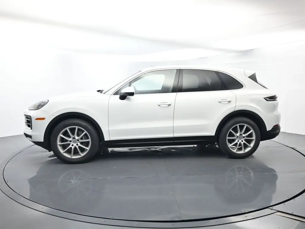 2024 Porsche Cayenne Base - Photo 16
