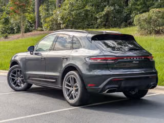 2026 Porsche Macan T - Photo 17