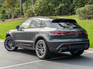 2026 Porsche Macan T - Photo 21