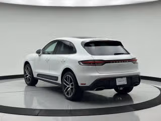2026 Porsche Macan Base - Photo 17
