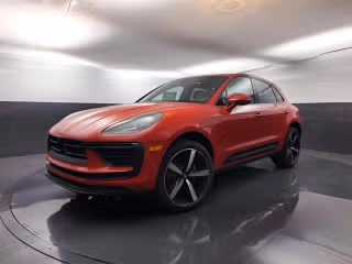 2025 Porsche Macan's photo