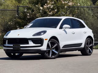 2026 Porsche Macan's photo