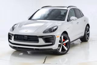 2025 Porsche Macan S's photo