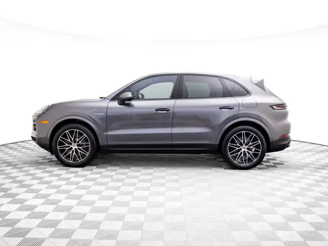 2026 Porsche Cayenne E-Hybrid - Photo 14