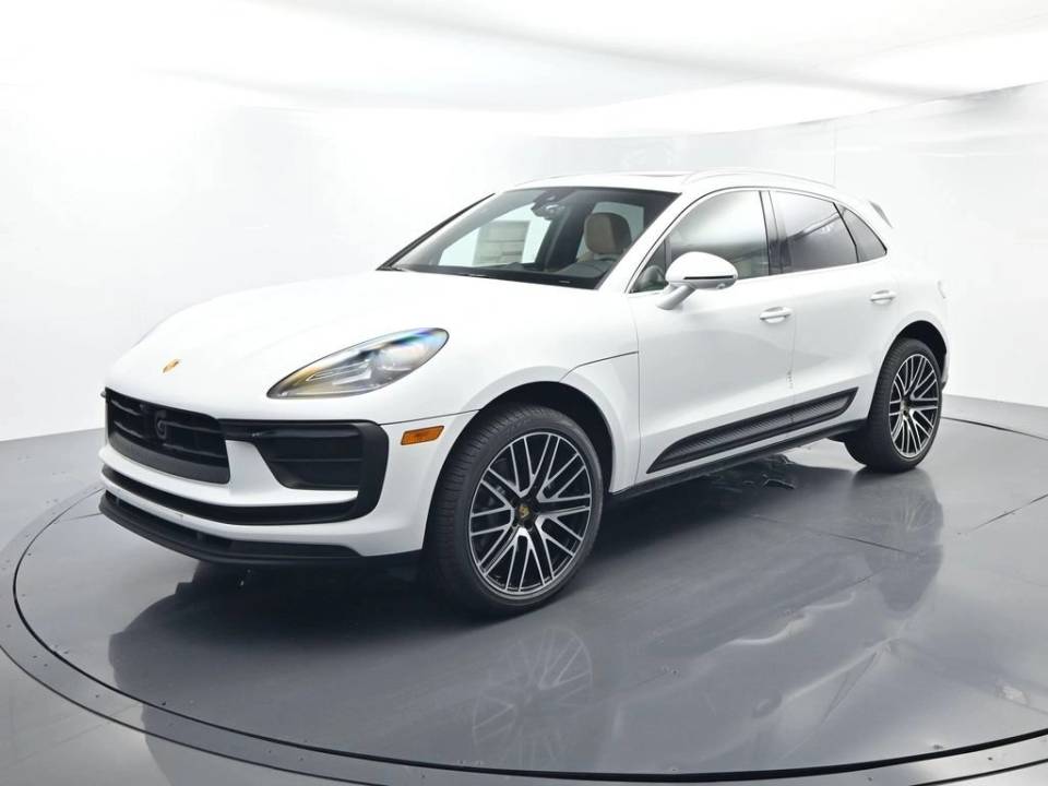 2026 Porsche Macan