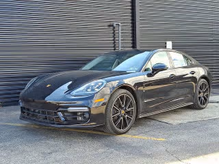 2023 Porsche Panamera