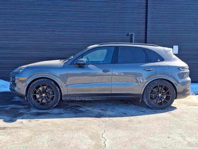 2026 Porsche Cayenne E-Hybrid - Photo 11