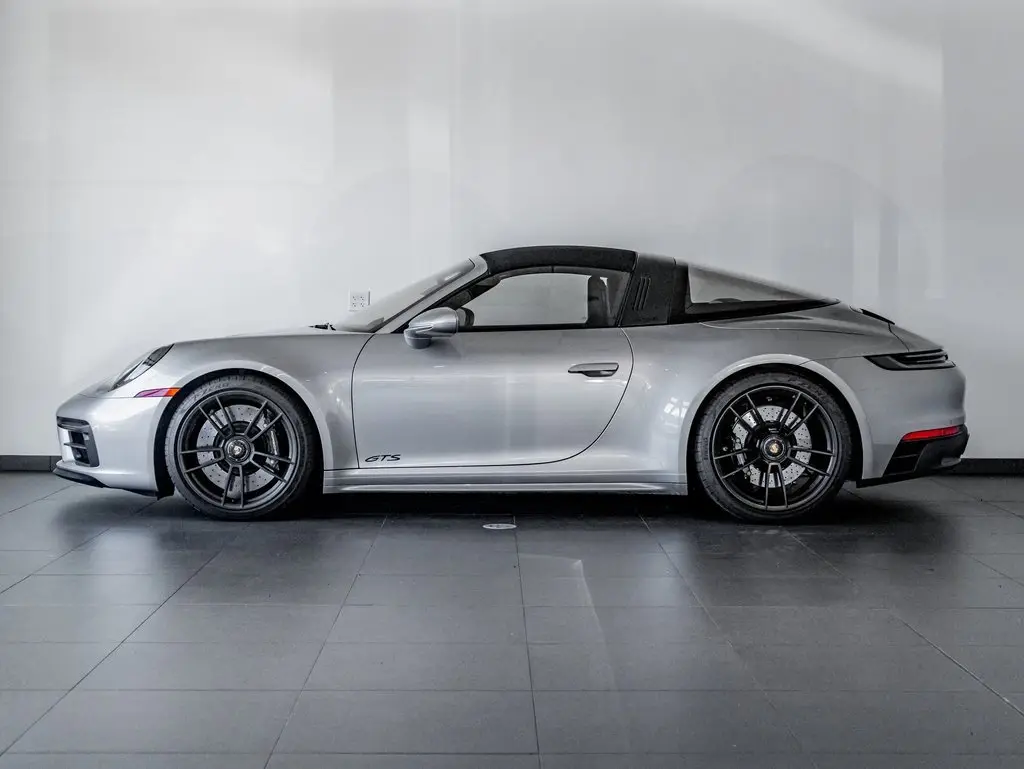 2024 Porsche 911 GTS - Photo 16