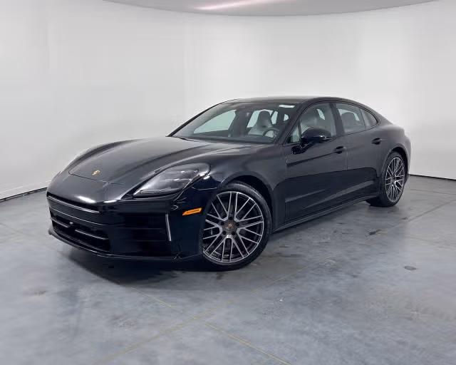 2026 Porsche Panamera Base
