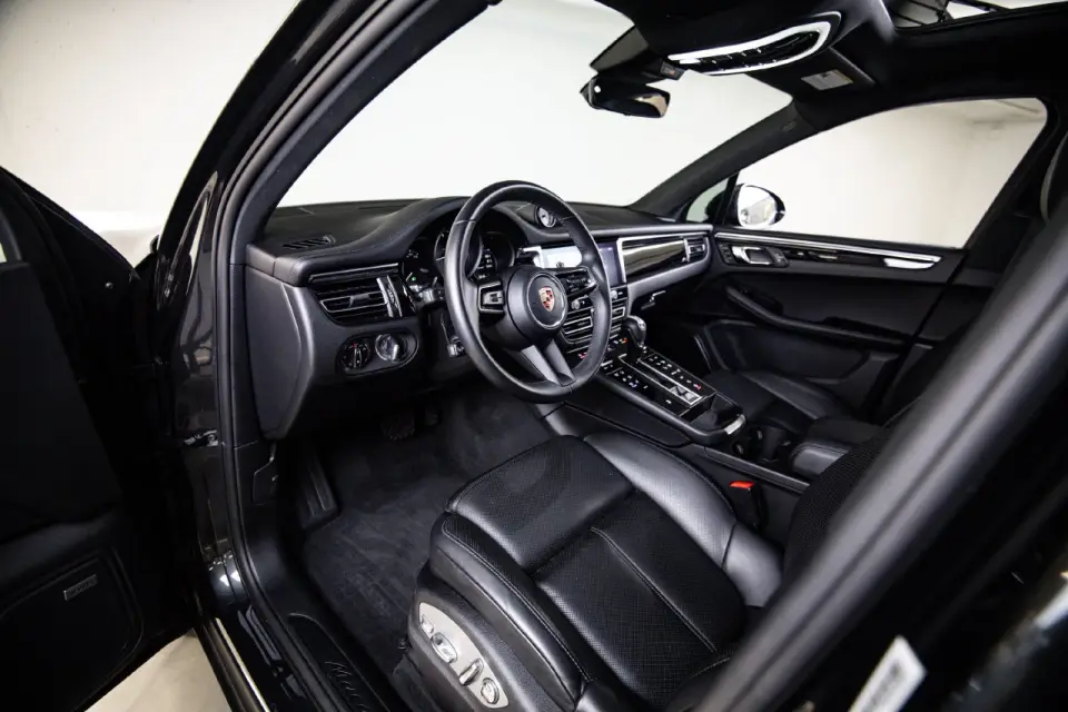 2025 Porsche Macan, photo 31