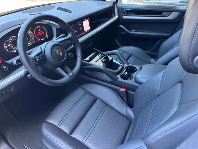 2026 Porsche Cayenne Base - Photo 26
