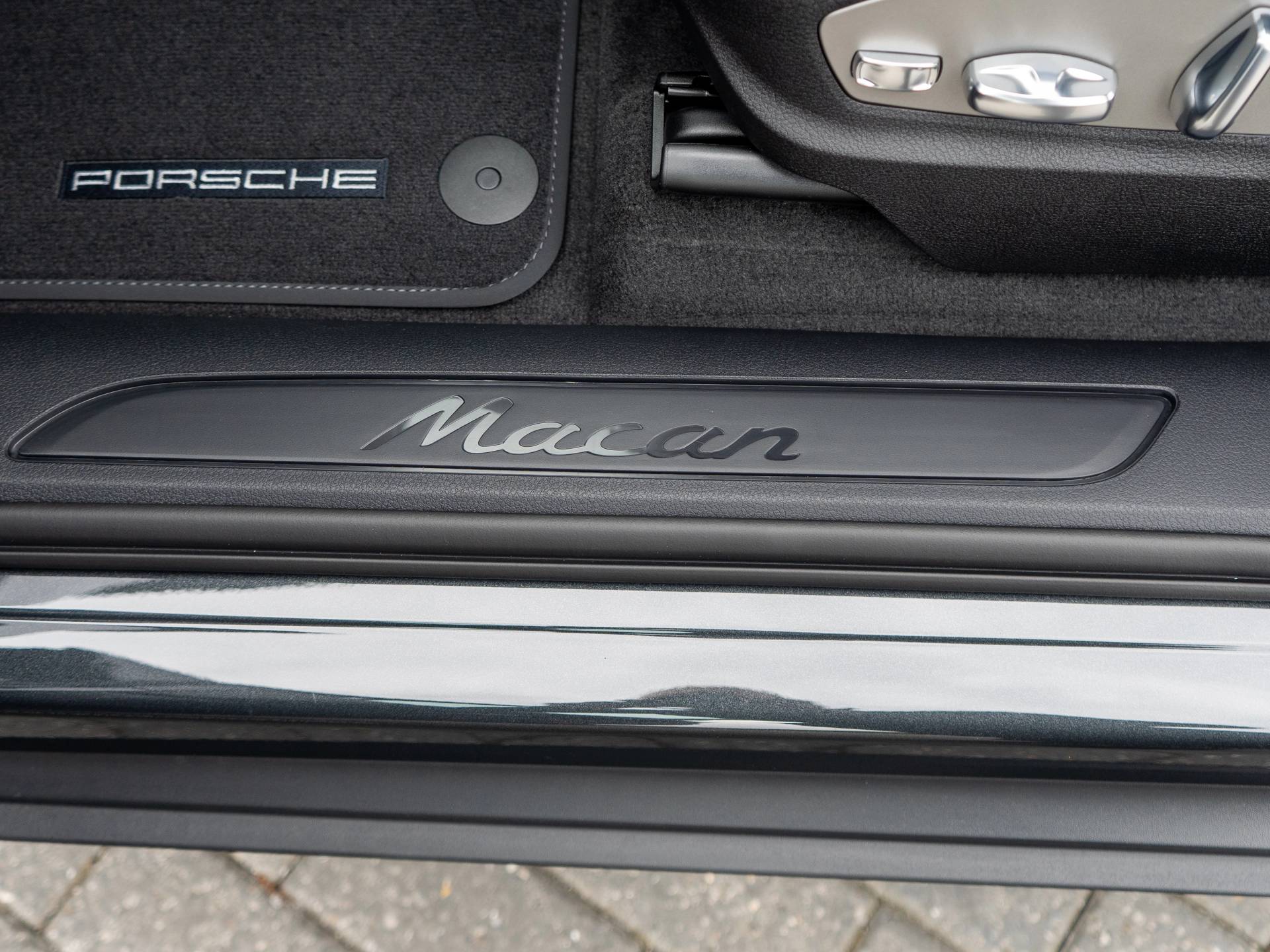 Macan, photo 39 of 39