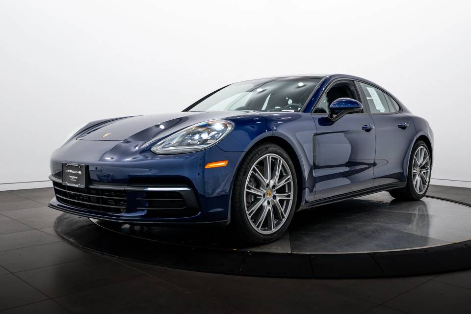 2020 Porsche Panamera Base