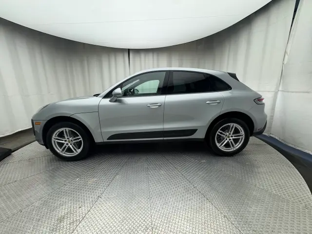 2025 Porsche Macan Base - Photo 14