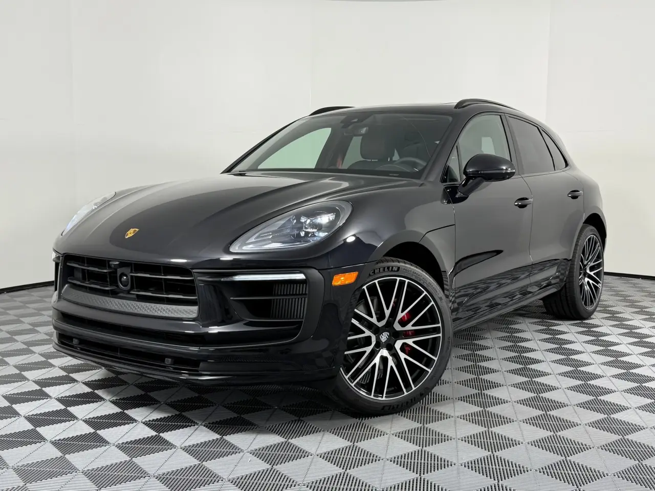 2026 Porsche Macan S - Photo 8