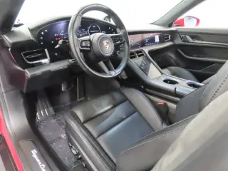 2023 Porsche Taycan Turbo S - Photo 29