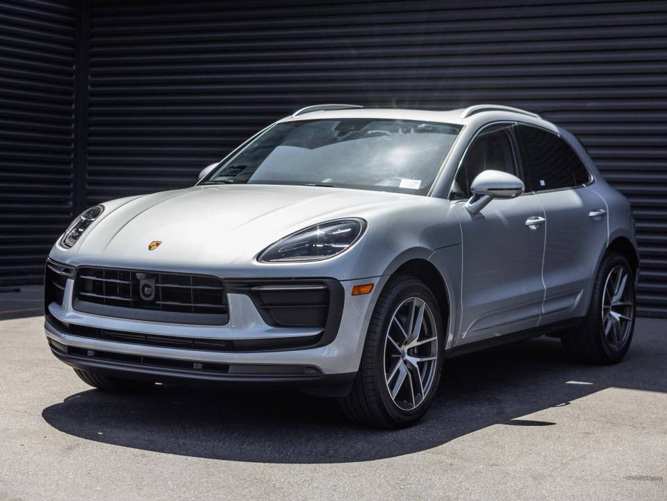 2026 Porsche Macan