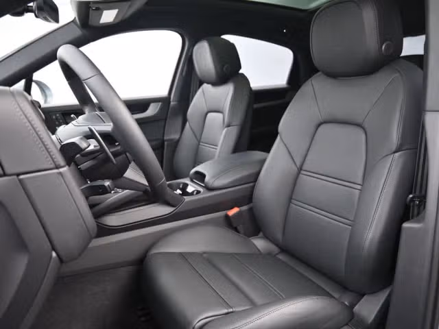 2026 Porsche Cayenne Coup S - Photo 34