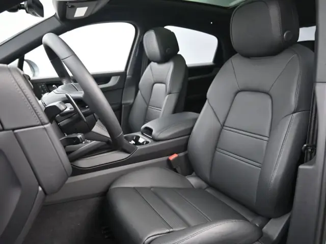 2026 Porsche Cayenne Coup S - Photo 38