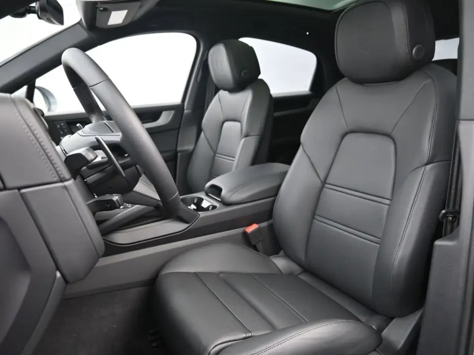 2026 Porsche Cayenne Coup S - Photo 39