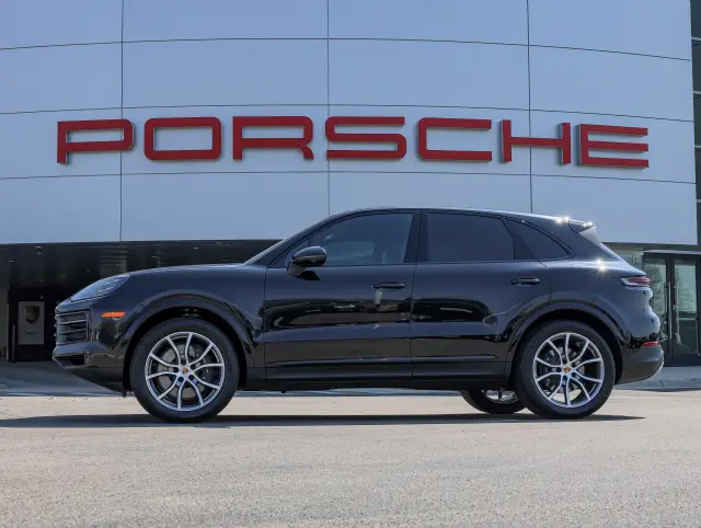 2026 Porsche Cayenne Base - Photo 14