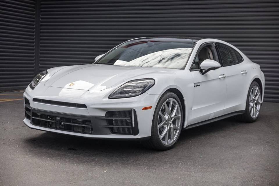 2026 Porsche Panamera