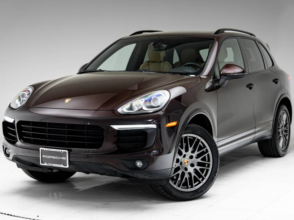 2017 Porsche Cayenne Platinum Edition
